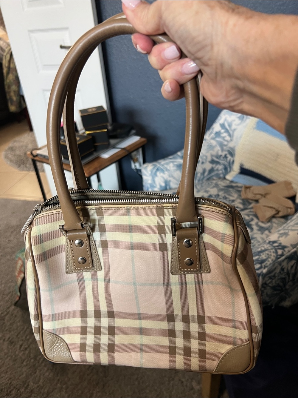 Burberry Pink Nova